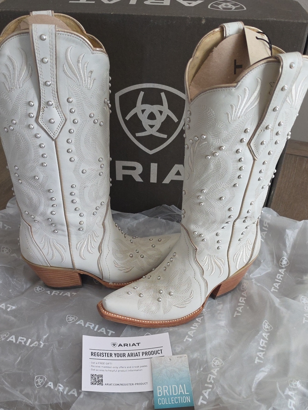 Ariat White Studded Western Heeled Boots - Bridal Collections Size 8
